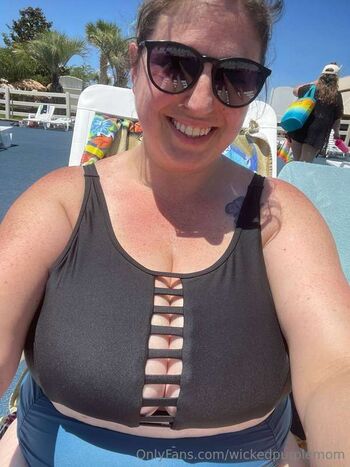 Wickedpurplemom leaked private photo uncensored HD quality