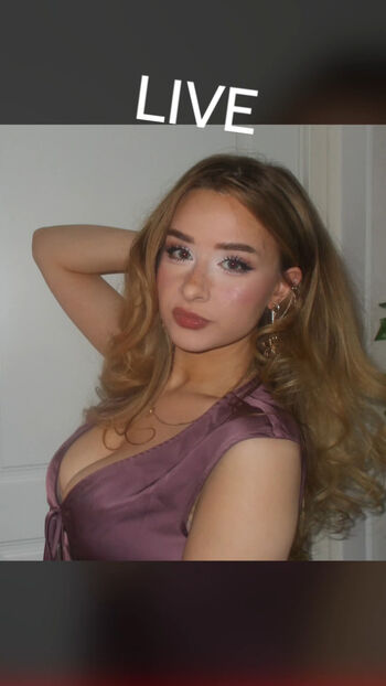 Yaboielina leaked private photo uncensored HD quality
