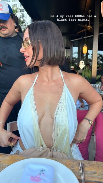 Yesjulz  page leaked private photo uncensored HD quality