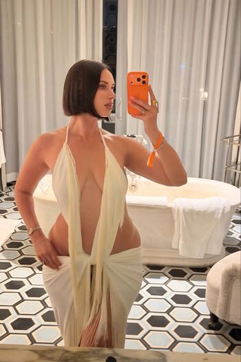 Yesjulz  page leaked private photo uncensored HD quality