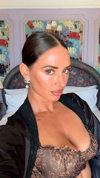 Yesjulz  page leaked private photo uncensored HD quality