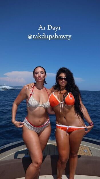 Yesjulz  page leaked private photo uncensored HD quality