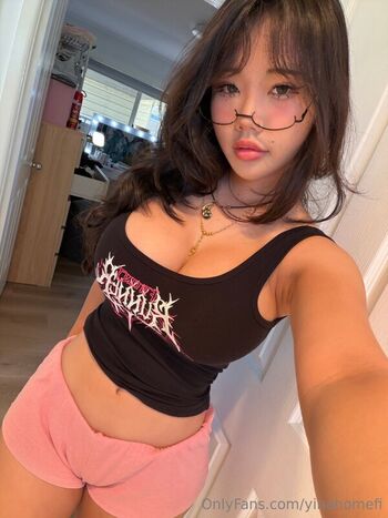 Yinahomefi leaked private photo uncensored HD quality