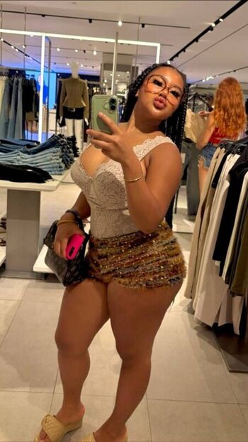 Yoemey leaked private photo uncensored HD quality