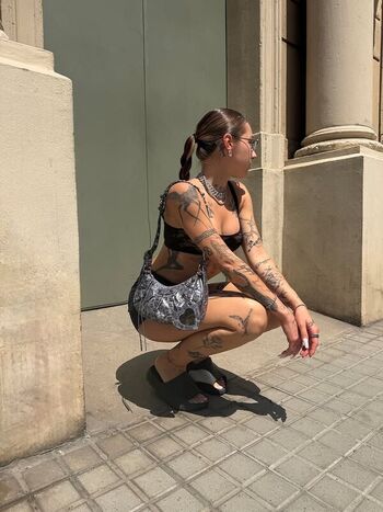 Young leosia leaked private photo uncensored HD quality