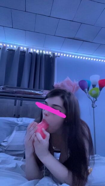 Zombe tramp page leaked private photo uncensored HD quality