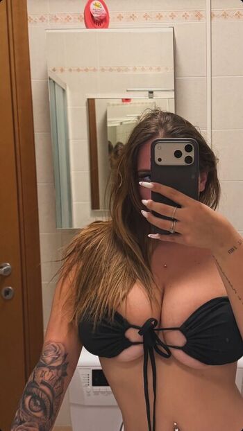 Zuleika balzano leaked private photo uncensored HD quality