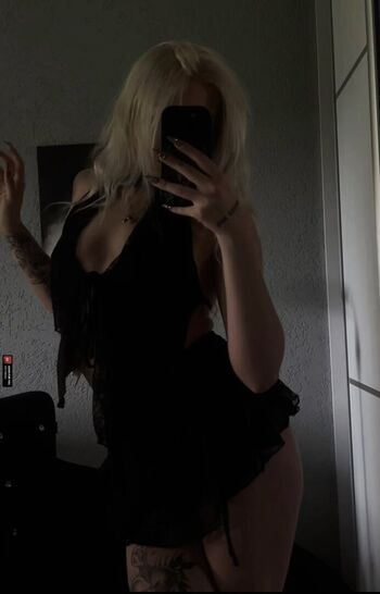 Zuzxva leaked private photo uncensored HD quality